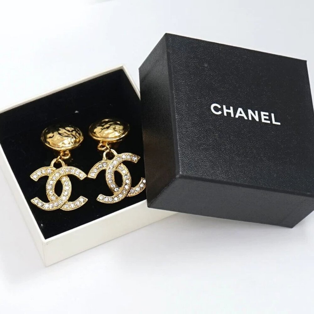 CHANEL CC Logos Rhinestone Round Drop Earrings Gold Tone Auth w/Box c11280 - Picture 7 of 7